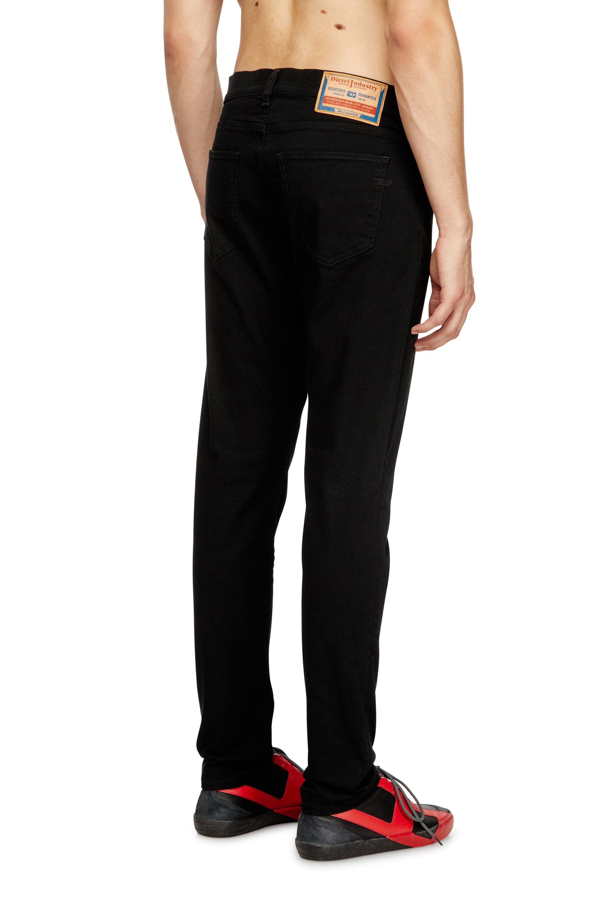 2019 D-STRUKT Man Slim fit Jeans, stretch denim Black/Dark grey