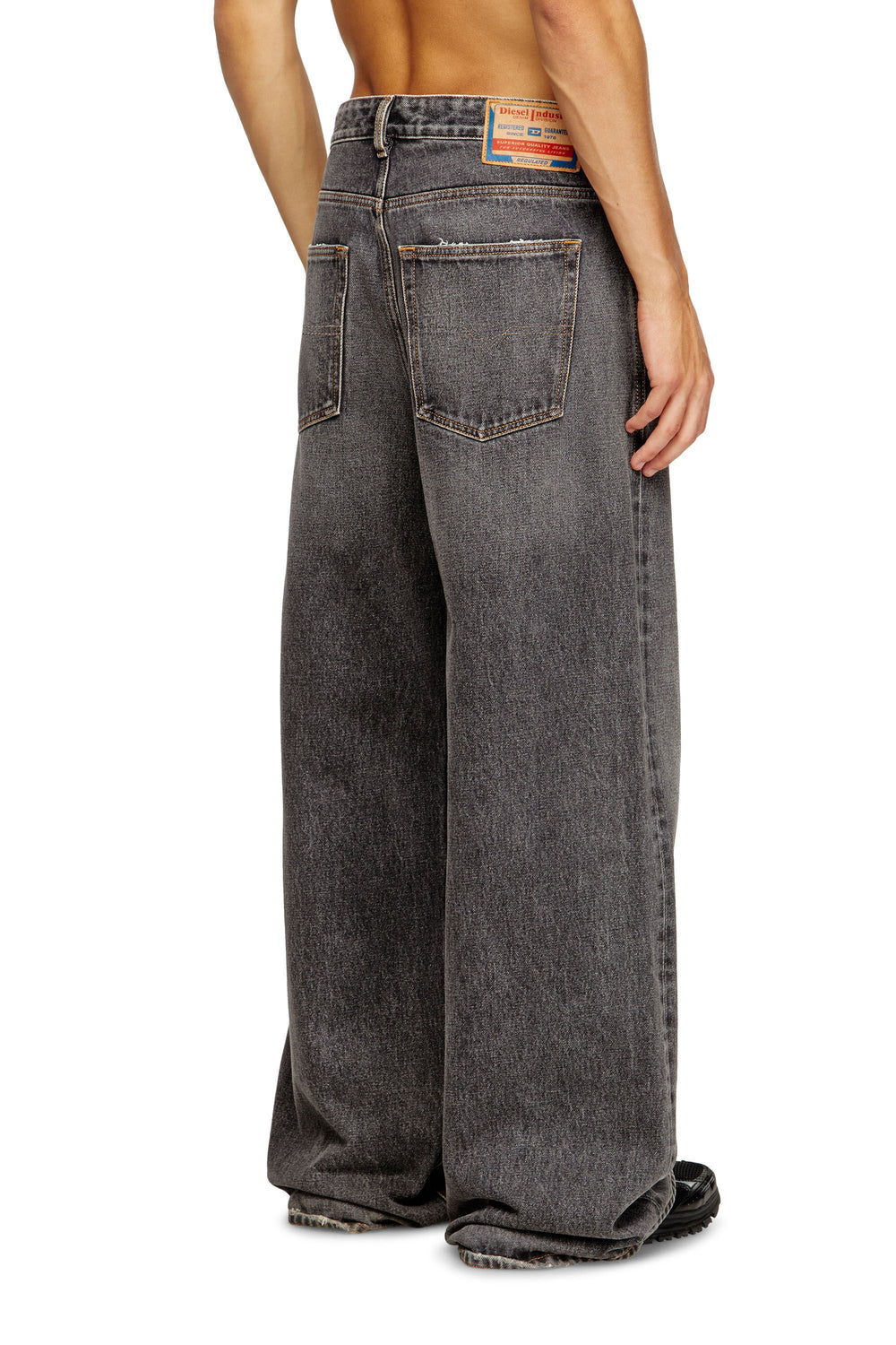 D-RISE Man: Oversized Regular Black/Dark grey Jeans