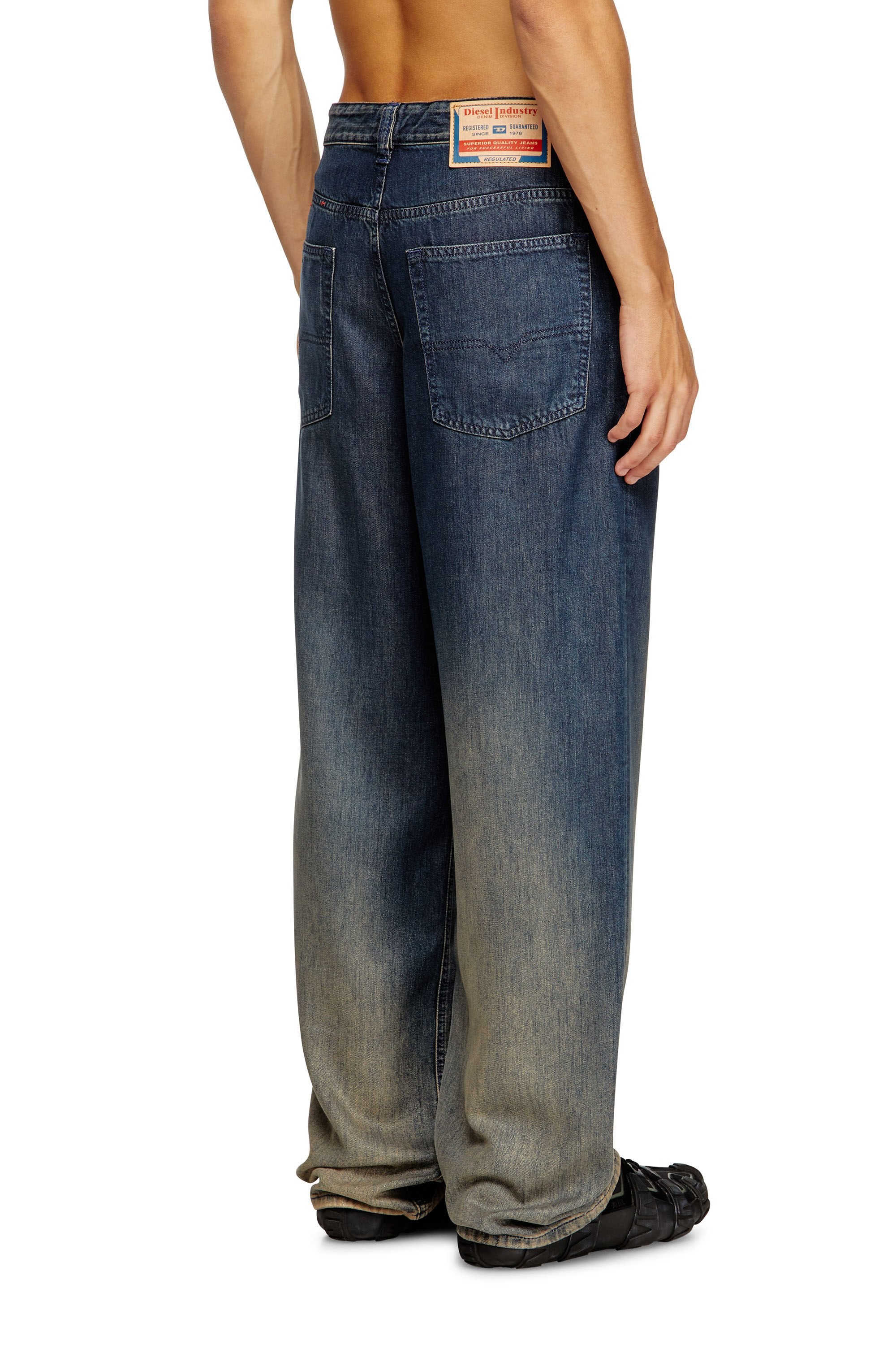 Men's Relaxed Jeans Dark Blue 2001 D-Macro