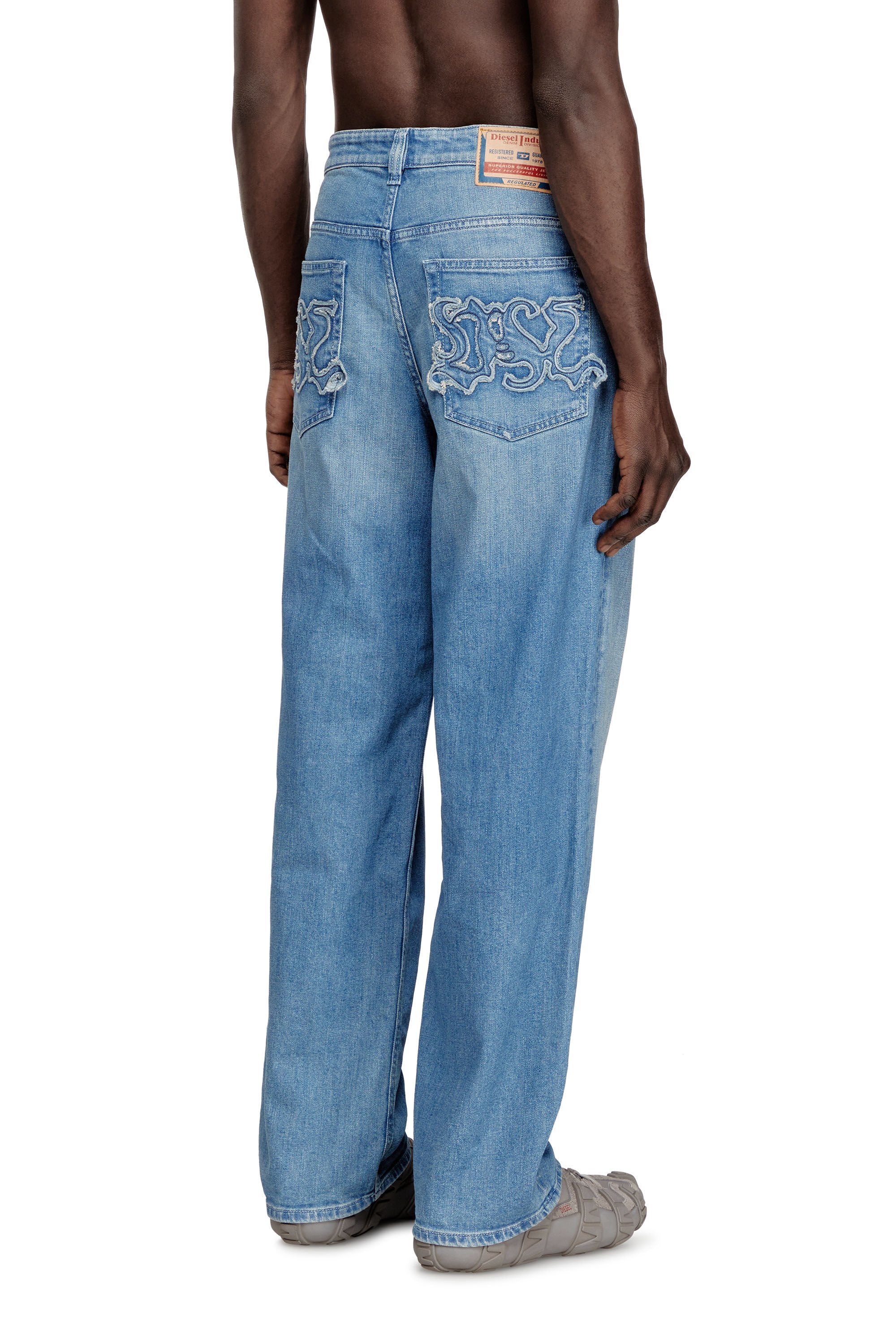 Men's Relaxed Jeans Light Blue 2001 D-Macro