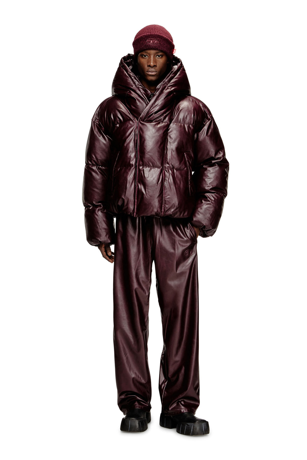 Women's Burgundy beanie with Oval D embroidery Red