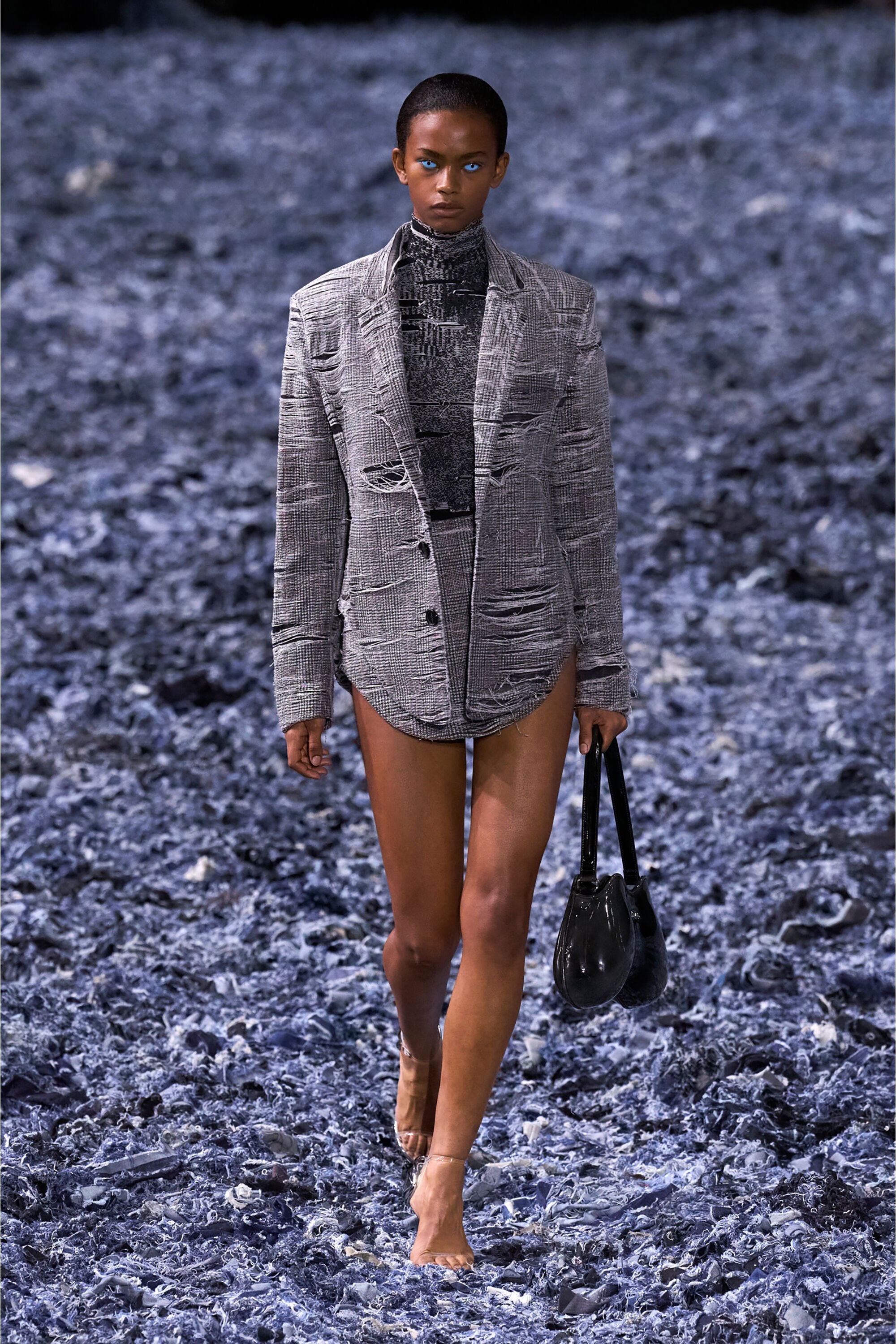 Women's Double-D-Rigid shoulder bag in dégradé glossy PU Black